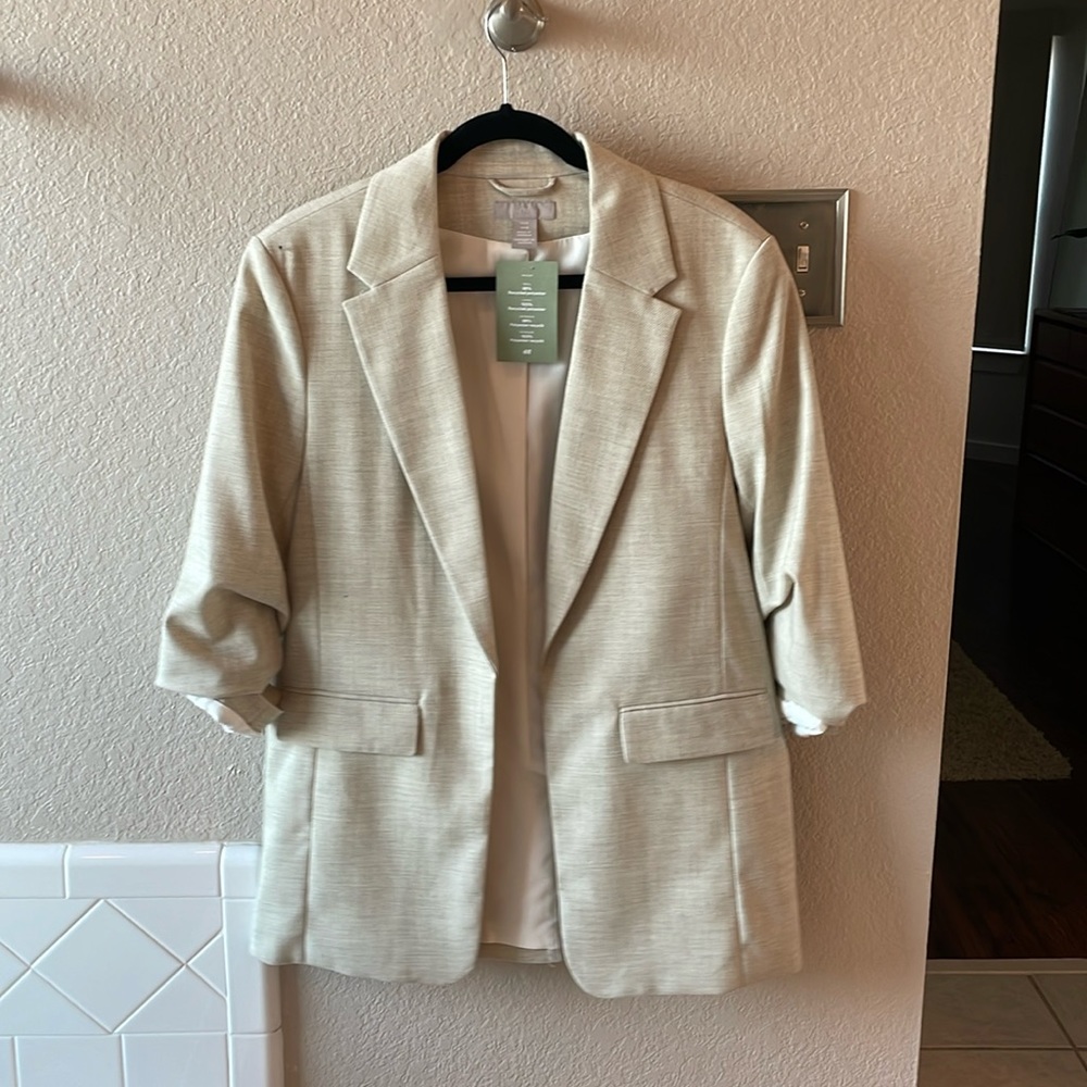 H&M OVERSIZED BLAZER - size M - NWT